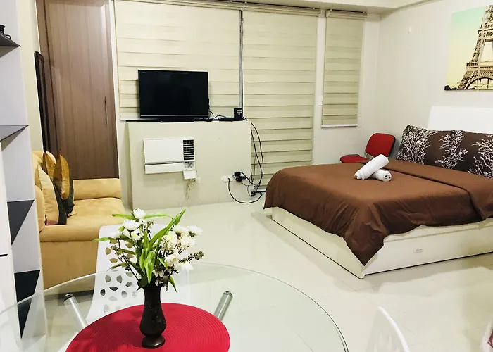 One Palm Tree Across Naia-t3 Apartment *